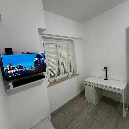 Elegant & Spacious 2br 2ba Unit With Private Patio Apartment