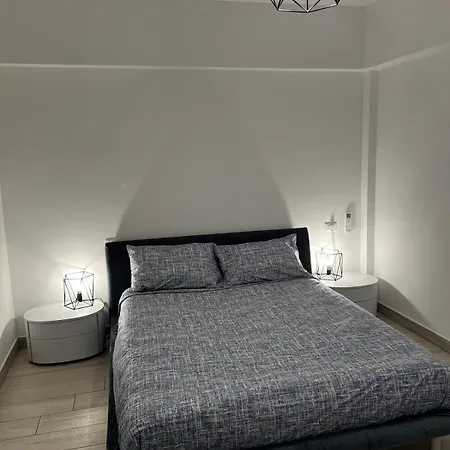 Apartmán Elegant & Spacious 2br 2ba Unit With Private Patio