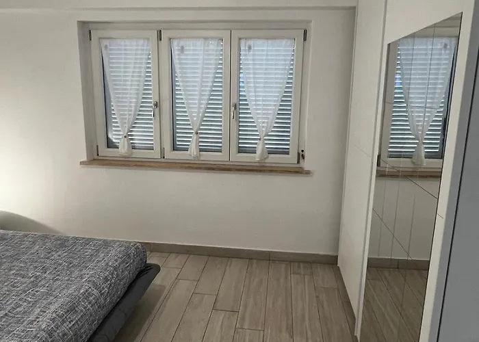 Διαμέρισμα Elegant & Spacious 2br 2ba Unit With Private Patio Ρώμη