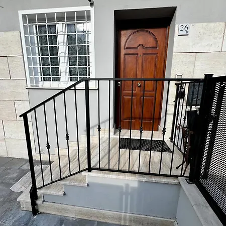 Elegant & Spacious 2br 2ba Unit With Private Patio *