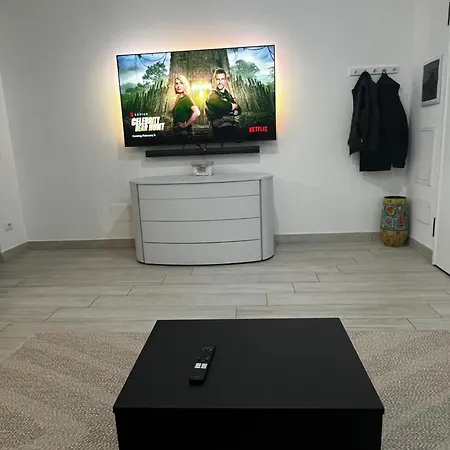 Апартаменты Elegant & Spacious 2br 2ba Unit With Private Patio *