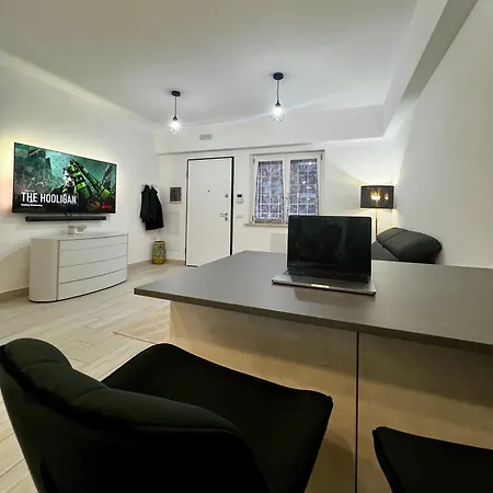 Elegant & Spacious 2br 2ba Unit With Private Patio * Рим