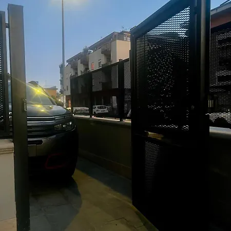 Elegant & Spacious 2br 2ba Unit With Private Patio *