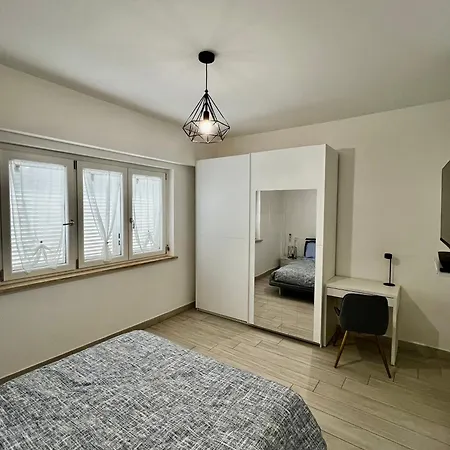 Elegant & Spacious 2br 2ba Unit With Private Patio