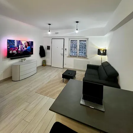 Apartment Elegant & Spacious 2br 2ba Unit With Private Patio Rome