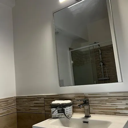 Elegant & Spacious 2br 2ba Unit With Private Patio شقة روما