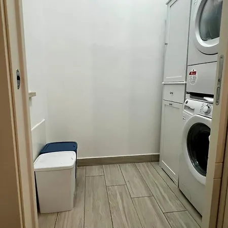 شقة Elegant & Spacious 2br 2ba Unit With Private Patio روما