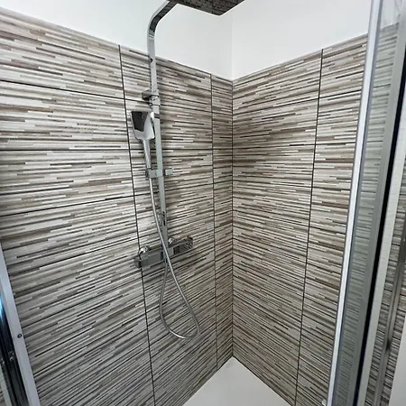 Elegant & Spacious 2br 2ba Unit With Private Patio Apartment *