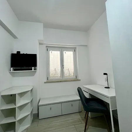 Elegant & Spacious 2br 2ba Unit With Private Patio Apartment *